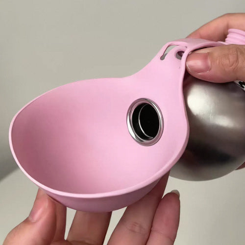 Close-up of the Dog Travel Water Bottle's airtight seal