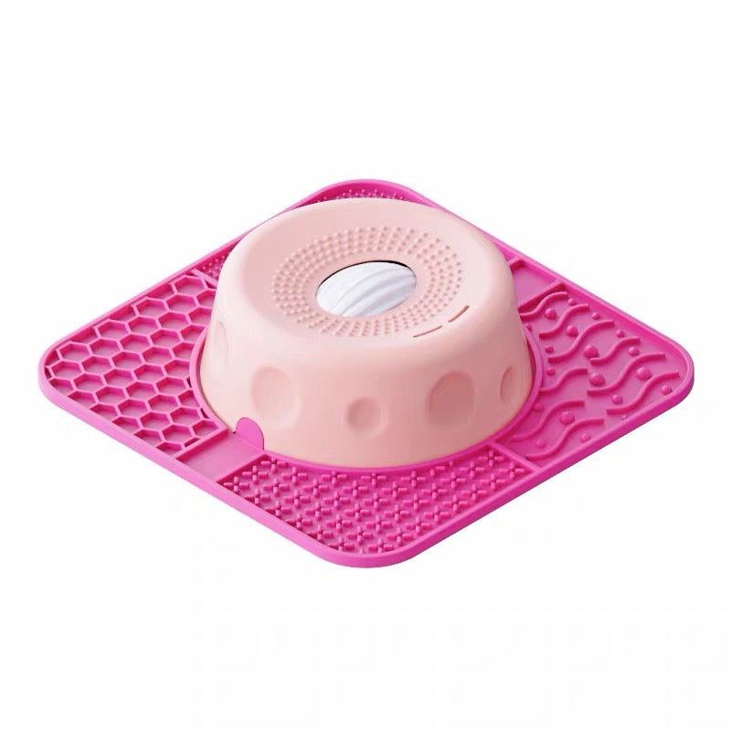 Interactive Silicone Slow Feeder Lick Mat Set in pink